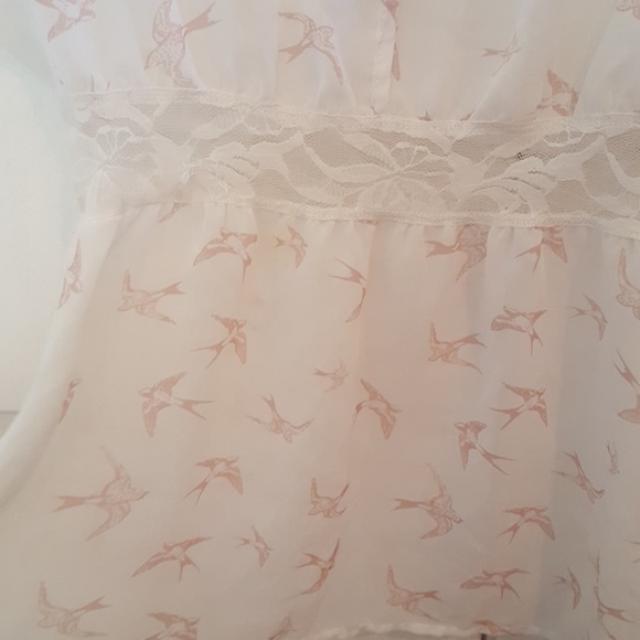 Top - Picture 2 of 2